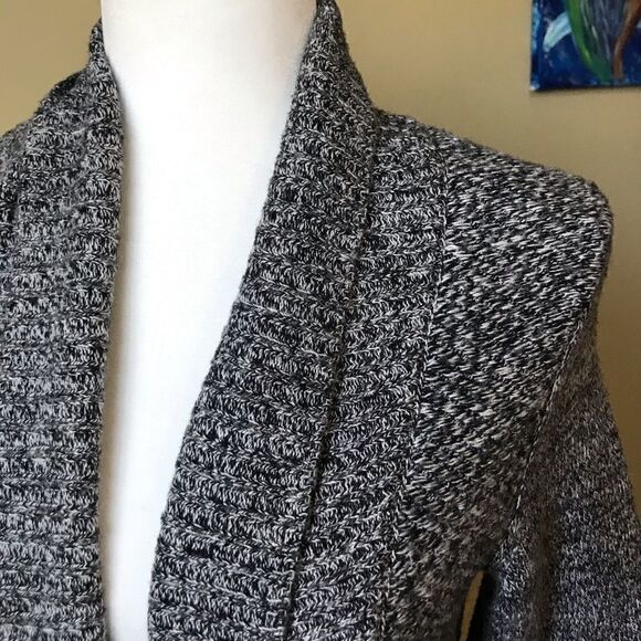 Black and White Shaker Knit Cardigan - Picture 6 of 7